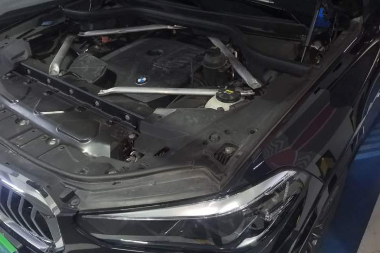 Used BMW X5 2021 xDrive30i M Sport Package Engine Bay Left