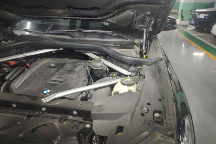 Used BMW X5 2021 Restyled xDrive40i Luxury Version M Sport Package Engine Bay Left