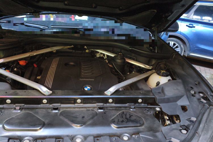 Used BMW X5 2021 xDrive40i M Sport Package Engine Bay Left