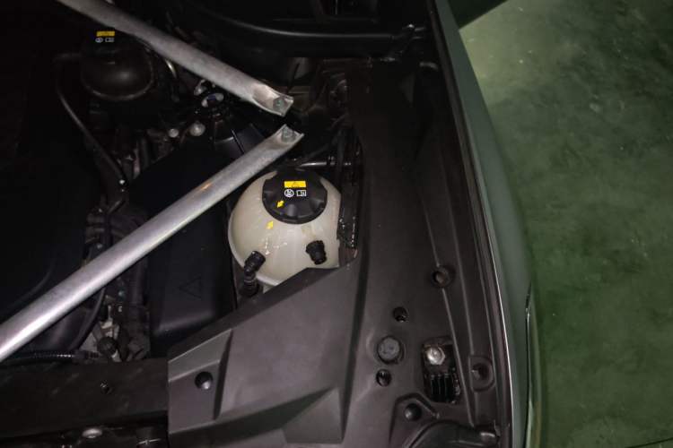 Used BMW X5 2021 xDrive40i M Sport Package Engine Bay Left