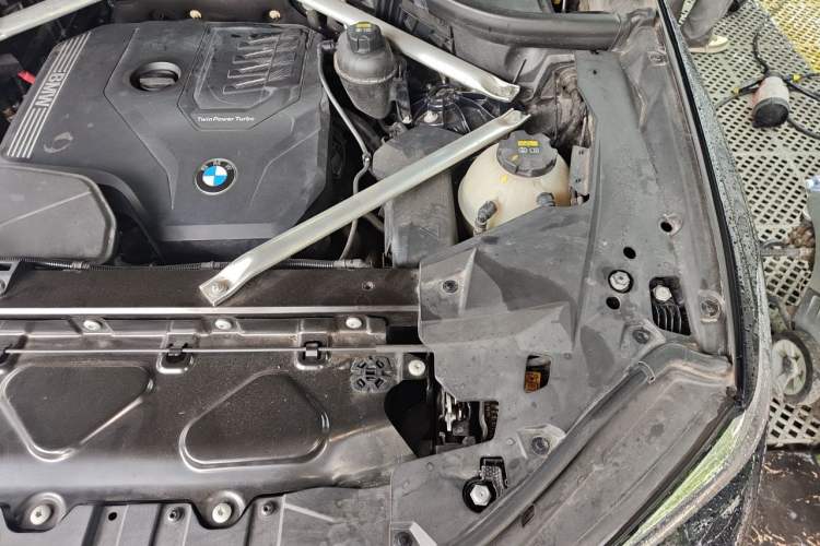 Used BMW X5 2021 Restyled xDrive30i M Sport Package Engine Bay Left