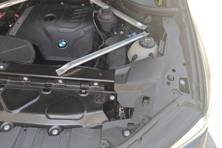 Used BMW X5 2021 Restyled xDrive30i M Sport Package Engine Bay Left