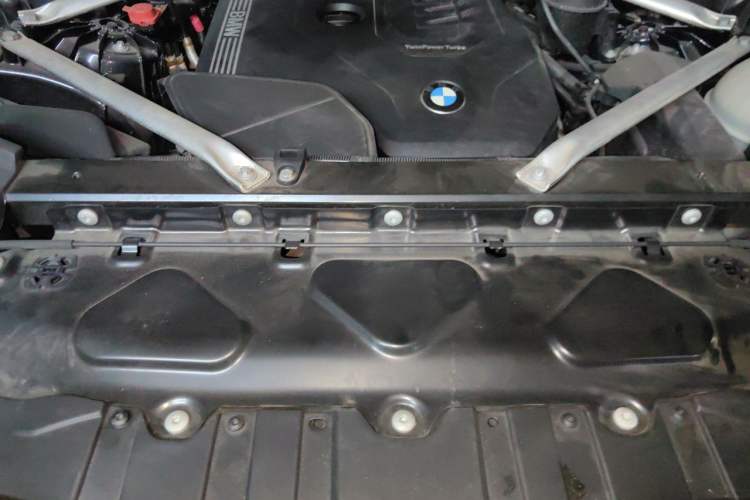 Used BMW X5 2021 Restyled xDrive30i M Sport Package Engine Bay