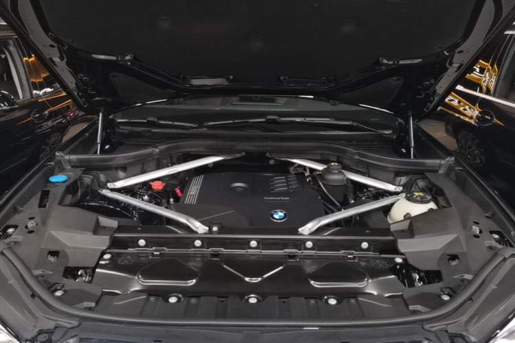 Used BMW X5 2021 xDrive30i X Design Package Engine Bay