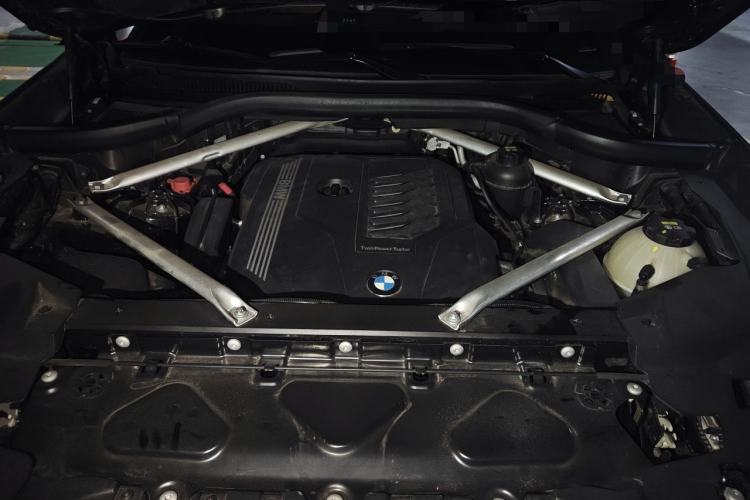 Used BMW X5 2021 Restyled xDrive40i Luxury Version M Sport Package Engine Bay