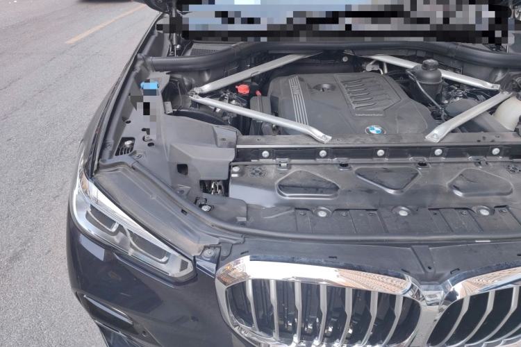 Used BMW X5 2021 Restyled xDrive40i M Sport Package Engine Bay Right