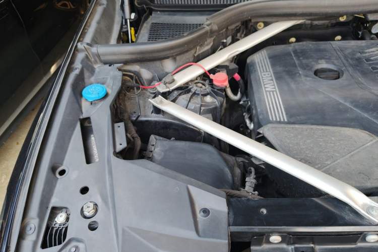 Used BMW X5 2021 xDrive30i M Sport Package Engine Bay Right
