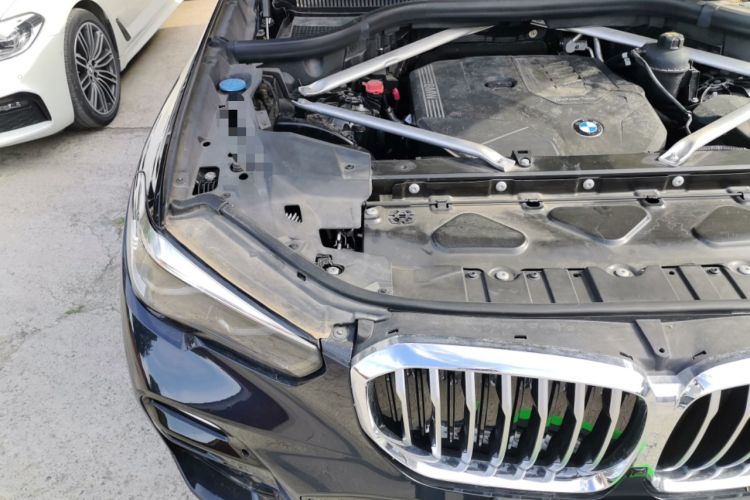 Used BMW X5 2021 Restyled xDrive30i M Sport Package Engine Bay Right