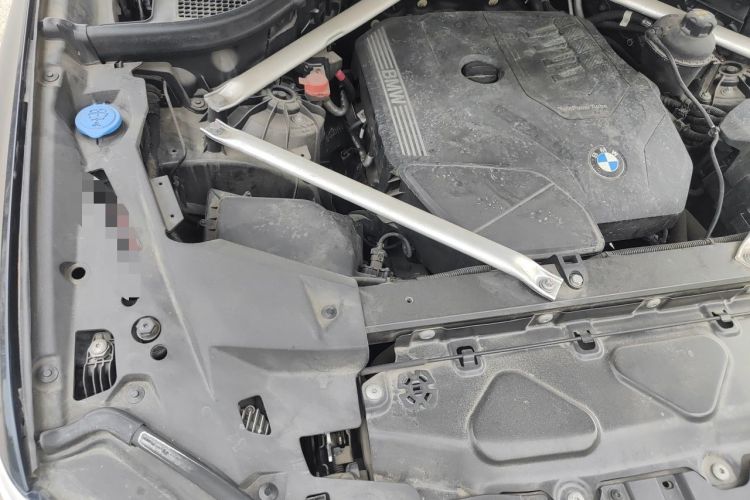 Used BMW X5 2021 xDrive30i M Sport Package Engine Bay Right