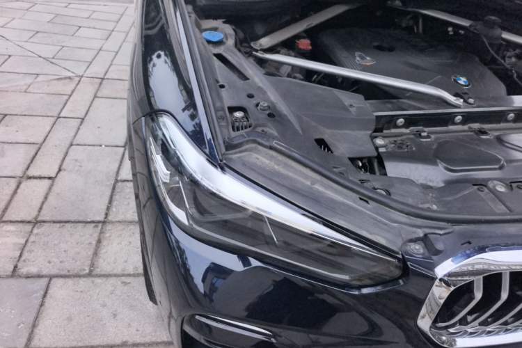 Used BMW X5 2021 xDrive30i M Sport Package Engine Bay Right