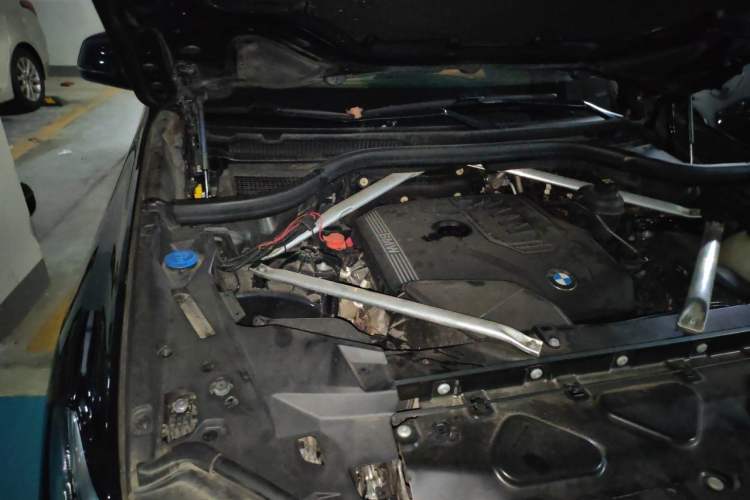 Used BMW X5 2021 Restyled xDrive30i M Sport Package Engine Bay Right
