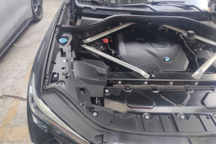Used BMW X5 2021 xDrive30i M Sport Package Engine Bay Right