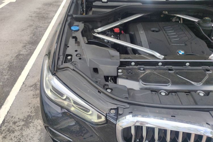 Used BMW X5 2021 Restyled xDrive40i M Sport Package Engine Bay Right