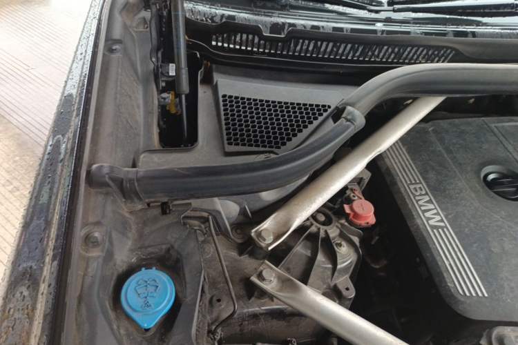 Used BMW X5 2021 Restyled xDrive30i M Sport Package Engine Bay Right