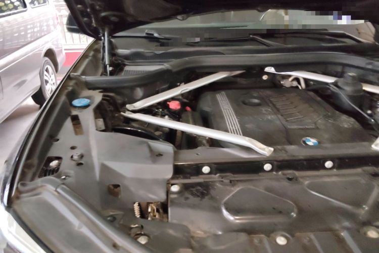 Used BMW X5 2021 Restyled xDrive40i M Sport Package Engine Bay Right
