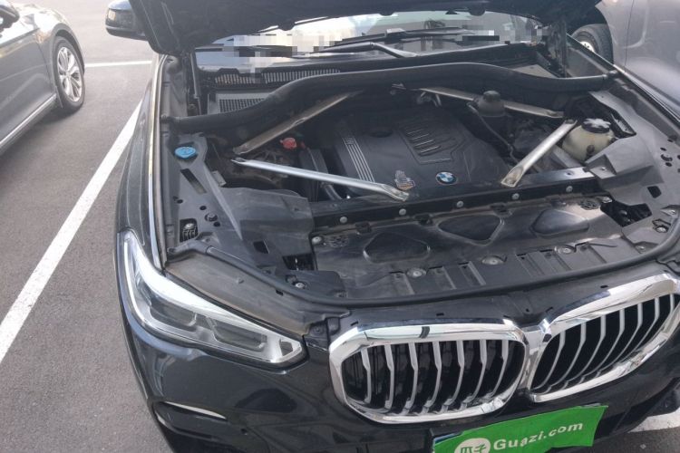 Used BMW X5 2021 xDrive40i M Sport Package Engine Bay Right