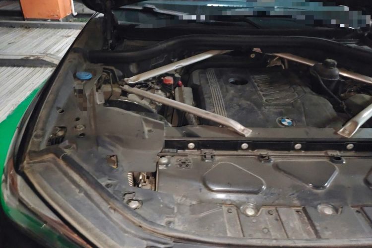 Used BMW X5 2021 Restyled xDrive40i M Sport Package Engine Bay Right