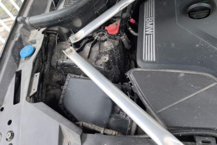 Used BMW X5 2021 xDrive30i M Sport Package Engine Bay Right