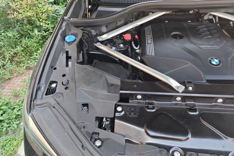 Used BMW X5 2021 Restyled xDrive30i M Sport Package Engine Bay Right