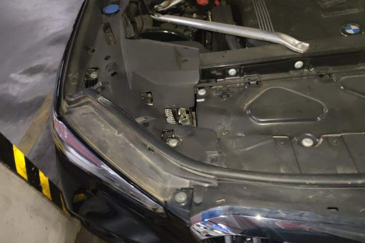Used BMW X5 2021 Restyled xDrive40i M Sport Package Engine Bay Right