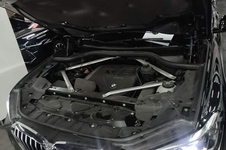 Used BMW X5 2021 xDrive30i M Sport Package Engine Bay