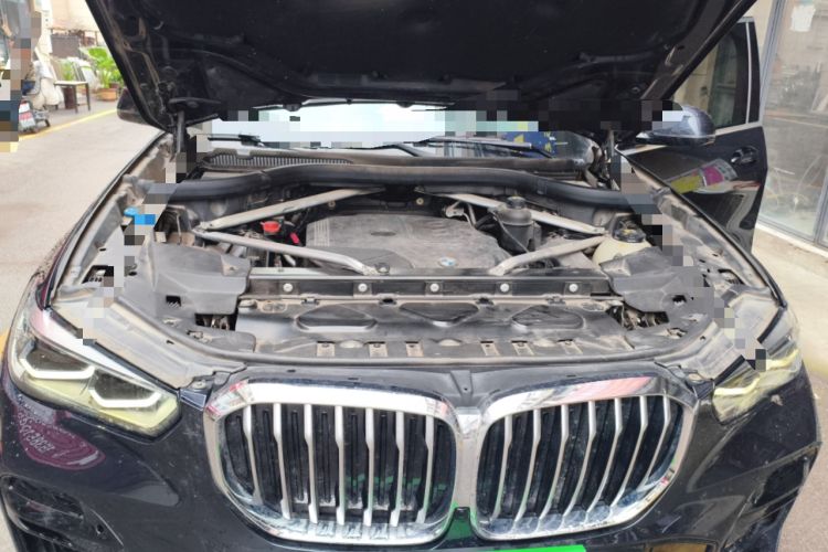Used BMW X5 2021 Restyled xDrive30i M Sport Package Engine Bay