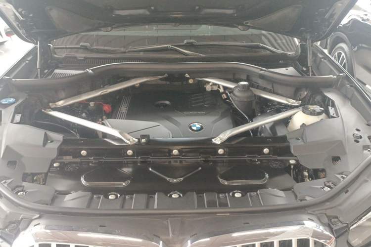 Used BMW X5 2021 xDrive30i M Sport Package Engine Bay