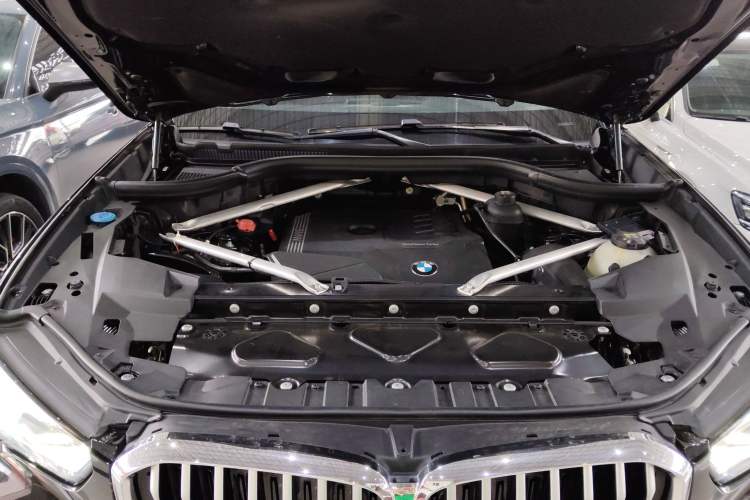 Used BMW X5 2021 Restyled xDrive30i M Sport Package Engine Bay