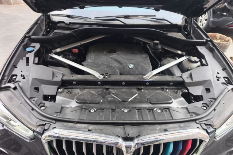 Used BMW X5 2021 xDrive30i M Sport Package Engine Bay