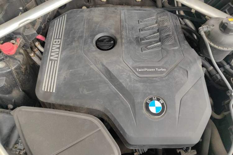 Used BMW X5 2021 xDrive30i M Sport Package Engine Bay