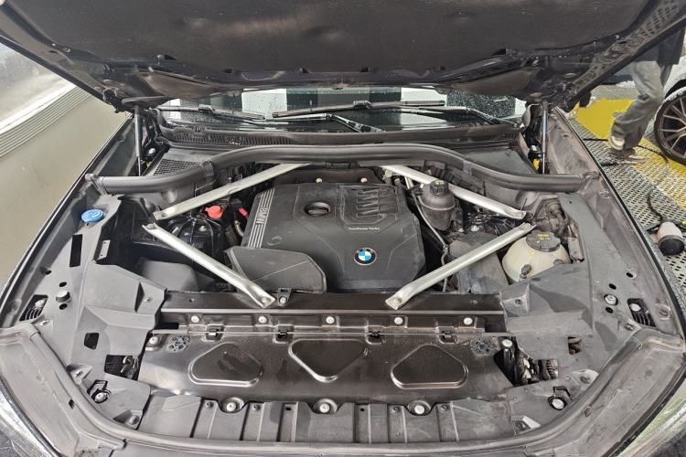 Used BMW X5 2021 Restyled xDrive30i M Sport Package Engine Bay