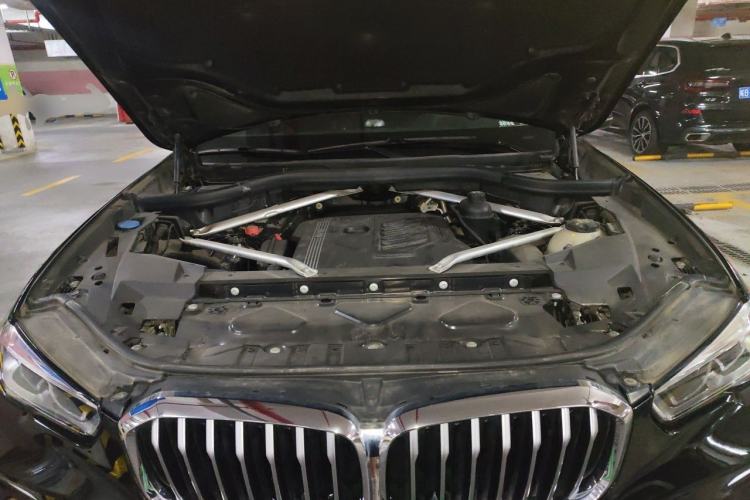 Used BMW X5 2021 Restyled xDrive40i M Sport Package Engine Bay