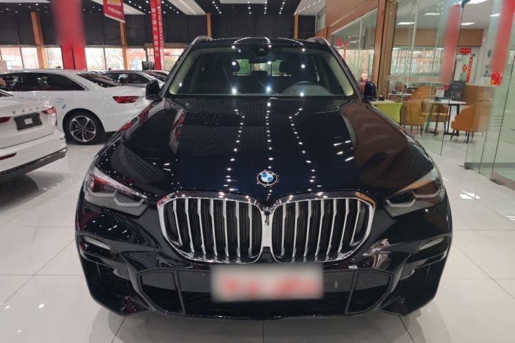 Used BMW X5 2021 xDrive30i M Sport Package Exterior 1