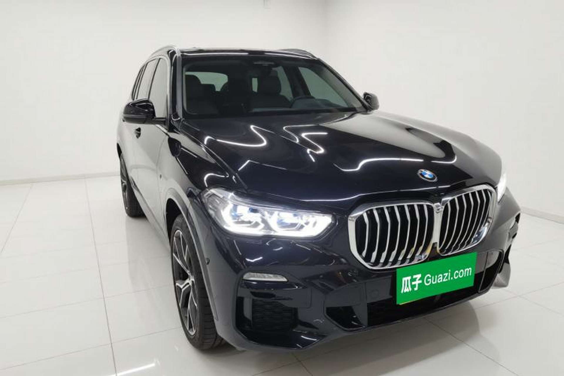 Used BMW X5 2021 xDrive40i Luxury Model with M Sport Package Exterior 1
