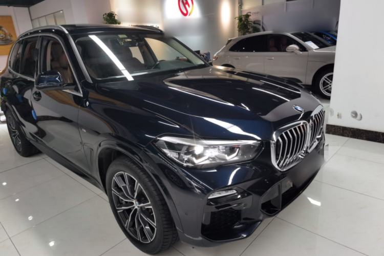 Used BMW X5 2021 xDrive30i M Sport Package Exterior 1