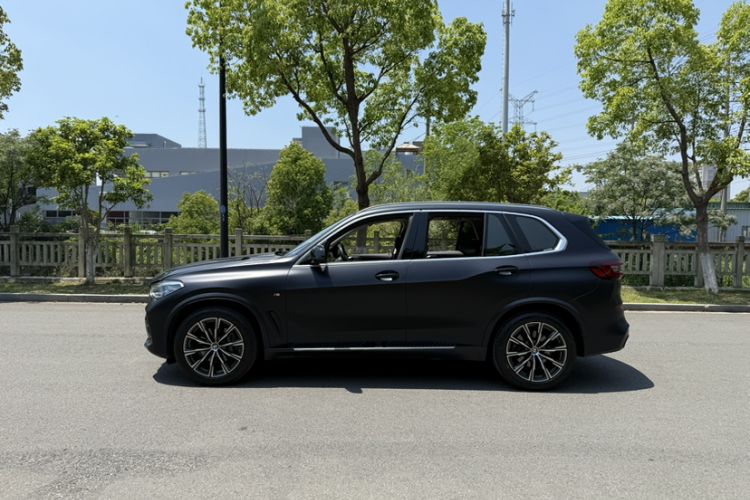 Used BMW X5 2021 Restyled xDrive40i M Sport Package Exterior 1