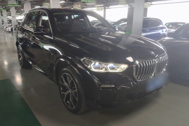 Used BMW X5 2021 xDrive40i Luxury Model with M Sport Package Exterior 1