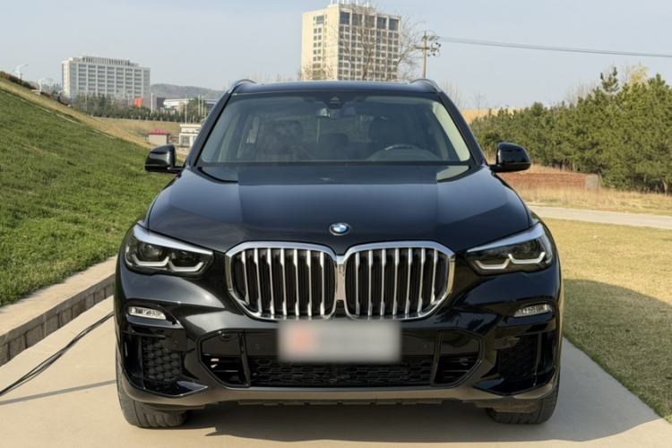 Used BMW X5 2021 xDrive30i M Sport Package Exterior 1
