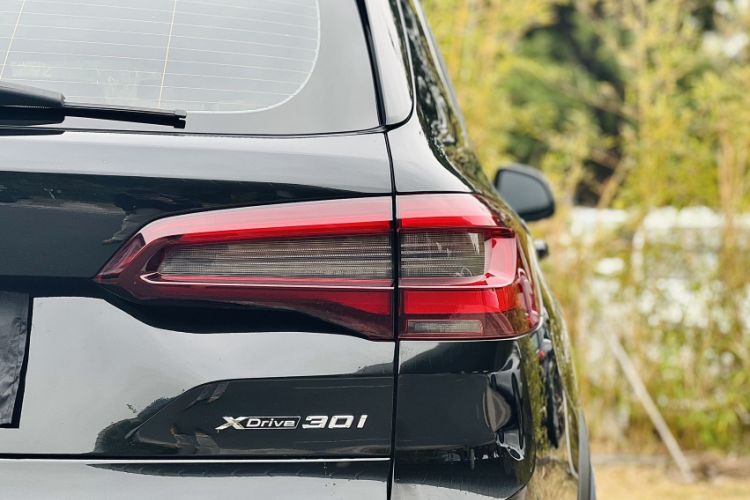 Used BMW X5 2021 Restyled xDrive30i X Design Package Exterior 1