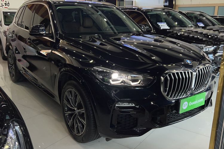 Used BMW X5 2021 xDrive30i M Sport Package Exterior 1
