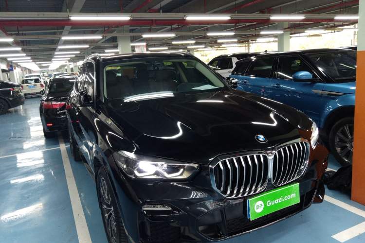 Used BMW X5 2021 xDrive30i M Sport Package Exterior 1
