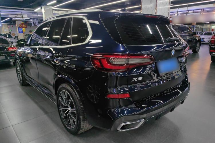 Used BMW X5 2021 Restyled xDrive30i M Sport Package Exterior 2