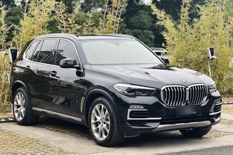 Used BMW X5 2021 Restyled xDrive30i X Design Package Exterior 2