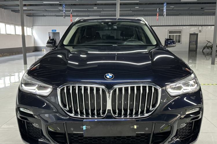Used BMW X5 2021 xDrive30i M Sport Package Exterior 3
