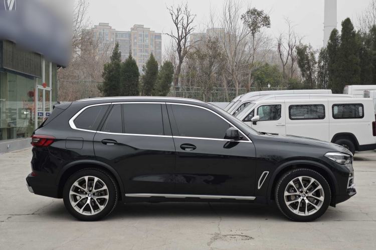 Used BMW X5 2021 xDrive30i X Design Package Exterior 3