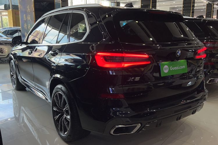 Used BMW X5 2021 xDrive30i M Sport Package Exterior 3