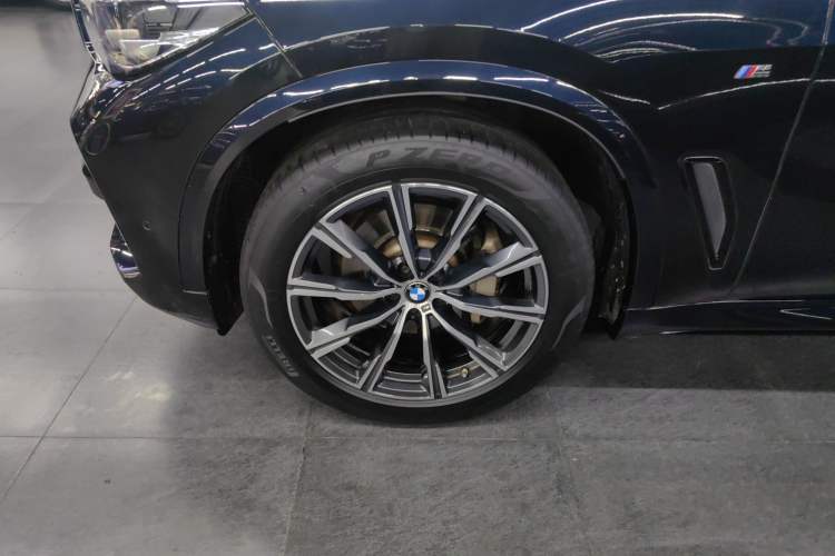 Used BMW X5 2021 Restyled xDrive30i M Sport Package Exterior 4