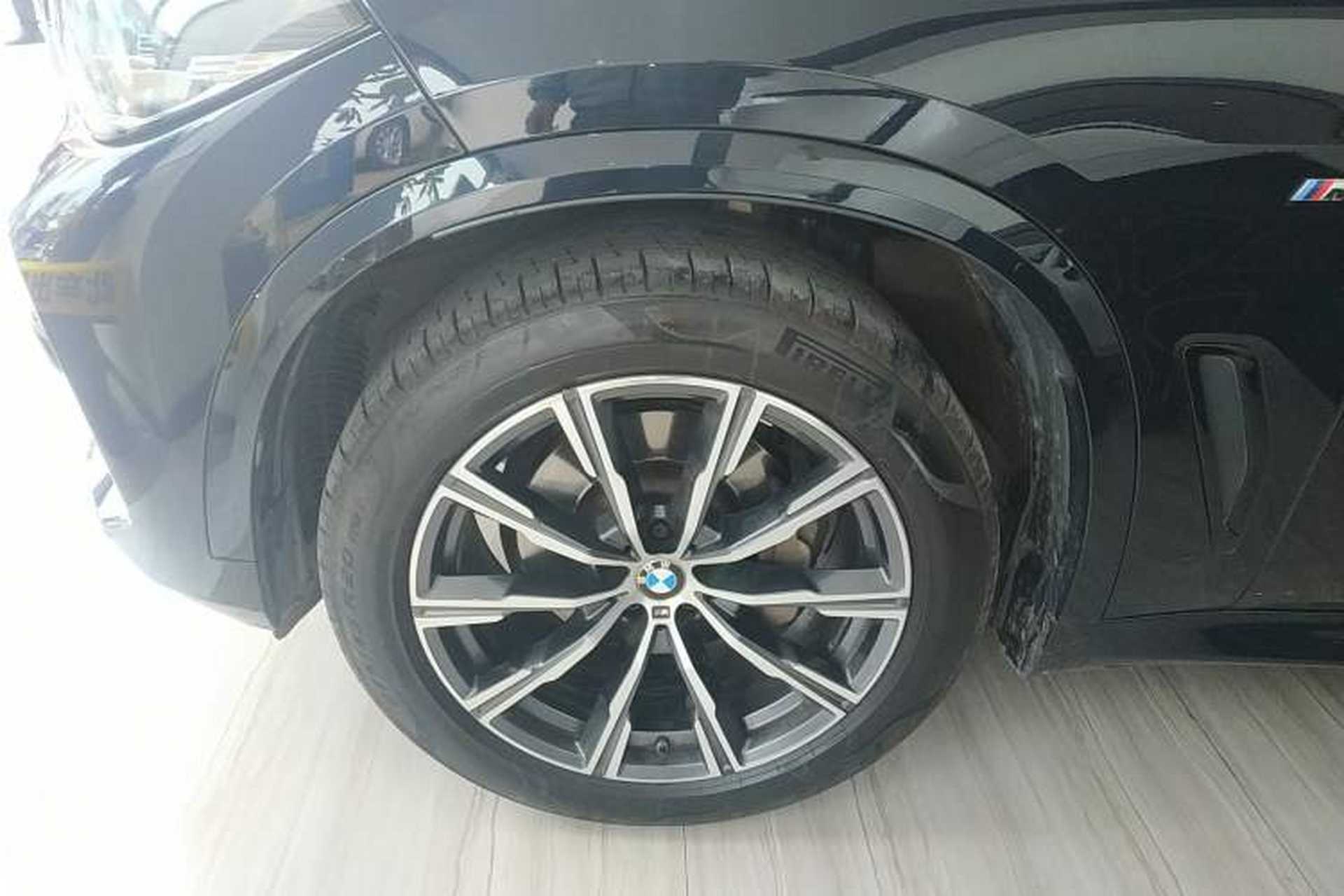 Used BMW X5 2021 xDrive30i M Sport Package Exterior 4