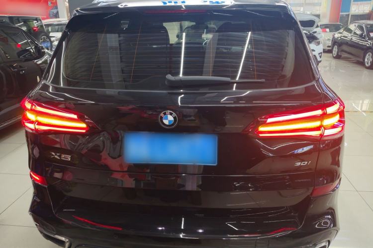 Used BMW X5 2021 xDrive30i M Sport Package Exterior 4