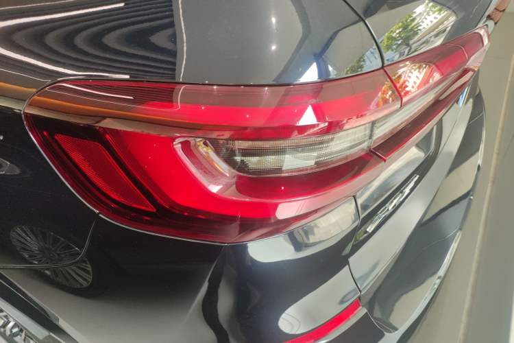 Used BMW X5 2021 xDrive40i M Sport Package Exterior 4